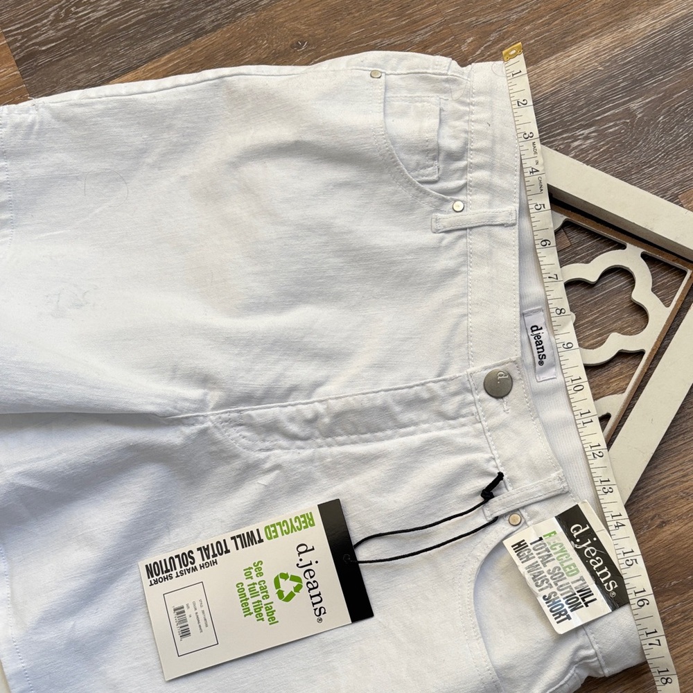 d. jeans Women's Jean Shorts 16 (new) last pair! - Picture 9 of 11